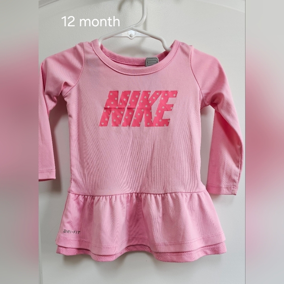 12 month Nike - Picture 1 of 1